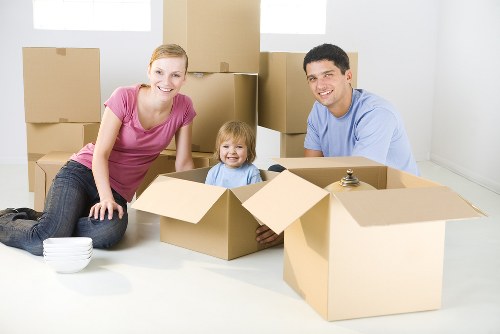 Mobile self storage unit delivered to a Brentcross home