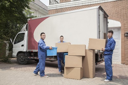 Short-term storage units in Brentcross for household and business items