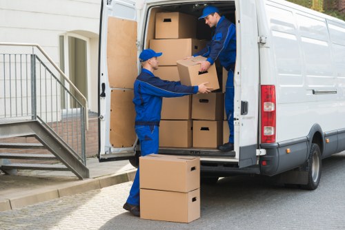 Apartment packing and relocation preparation in Brentcross