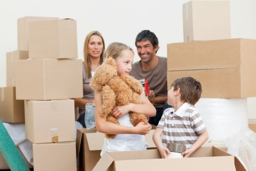 Organised storage unit suitable for extended storage near Brentcross